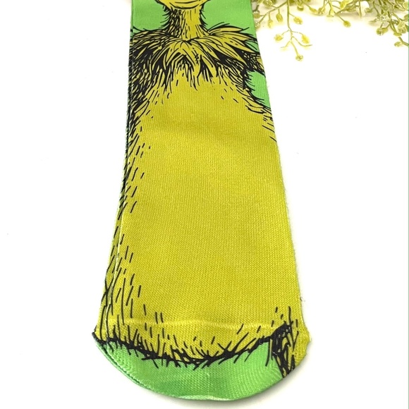 Grinch socks. NEW ITEM    ( Unisex  Adult ) - Picture 2 of 4